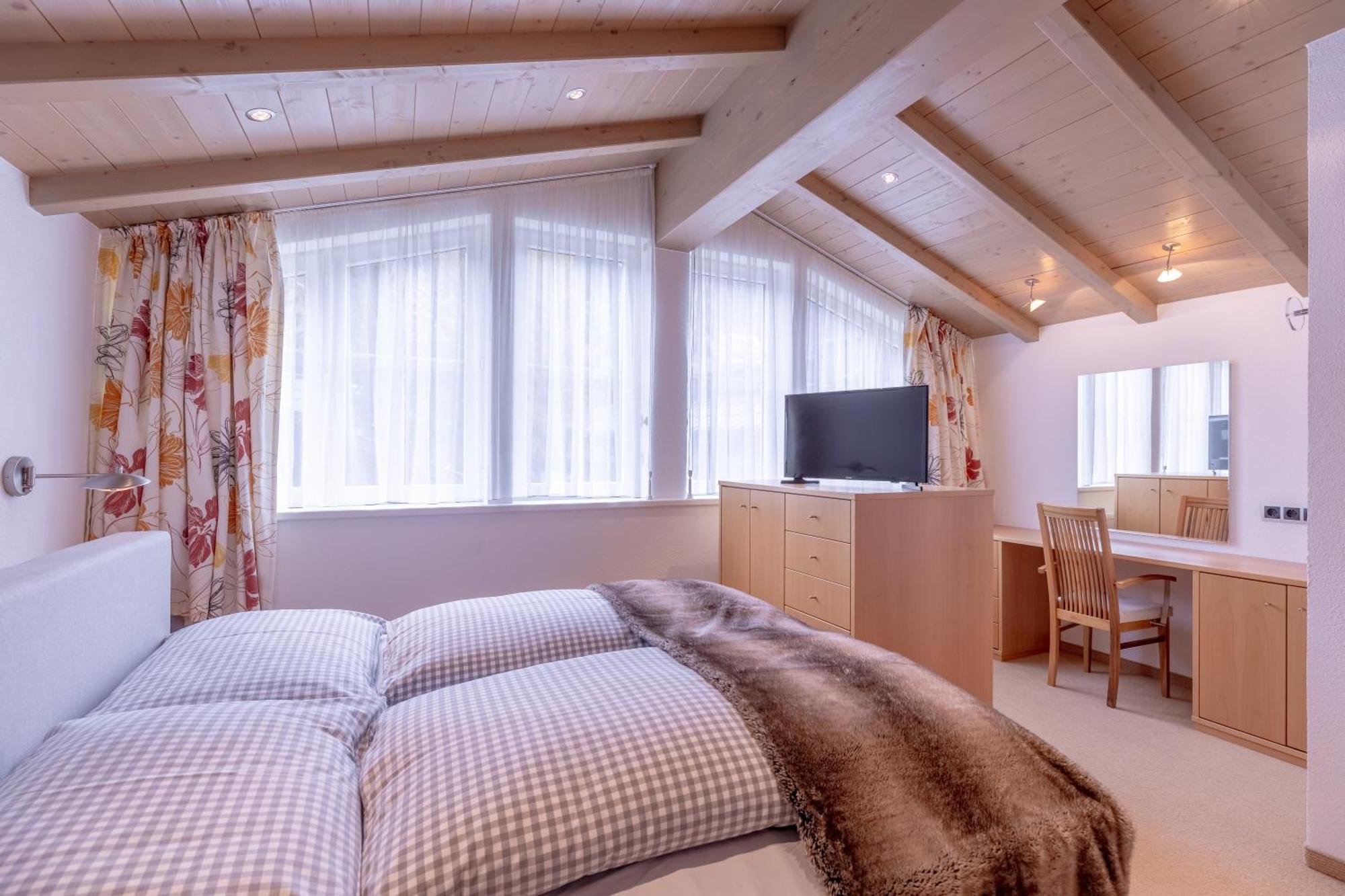 Quality Hosts Arlberg - Hotel Bergheim Санкт-Антон-ам-Арльберг Екстер'єр фото