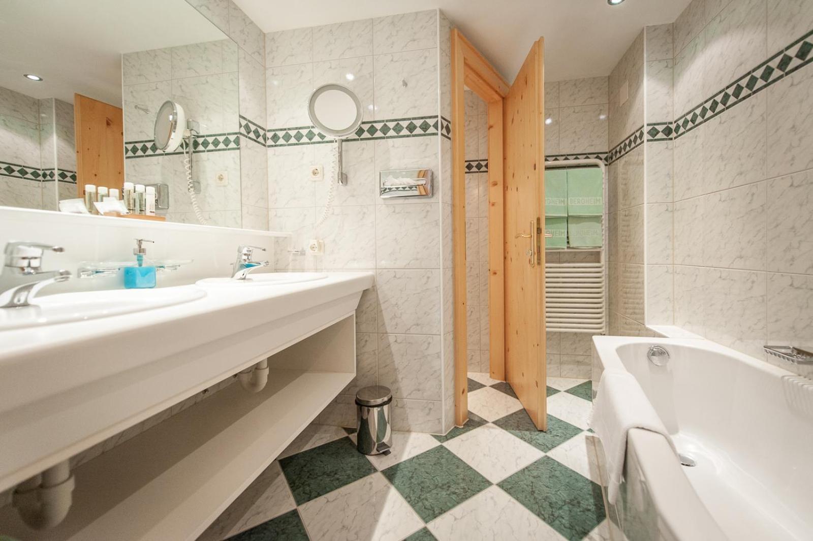 Quality Hosts Arlberg - Hotel Bergheim Санкт-Антон-ам-Арльберг Екстер'єр фото